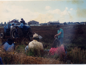 Construccin de cancha en la poblacin Pantanosa