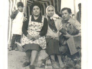 Miguel Peralta y sus padres