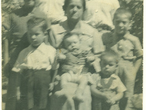 Rosa Tapia y sus hijos