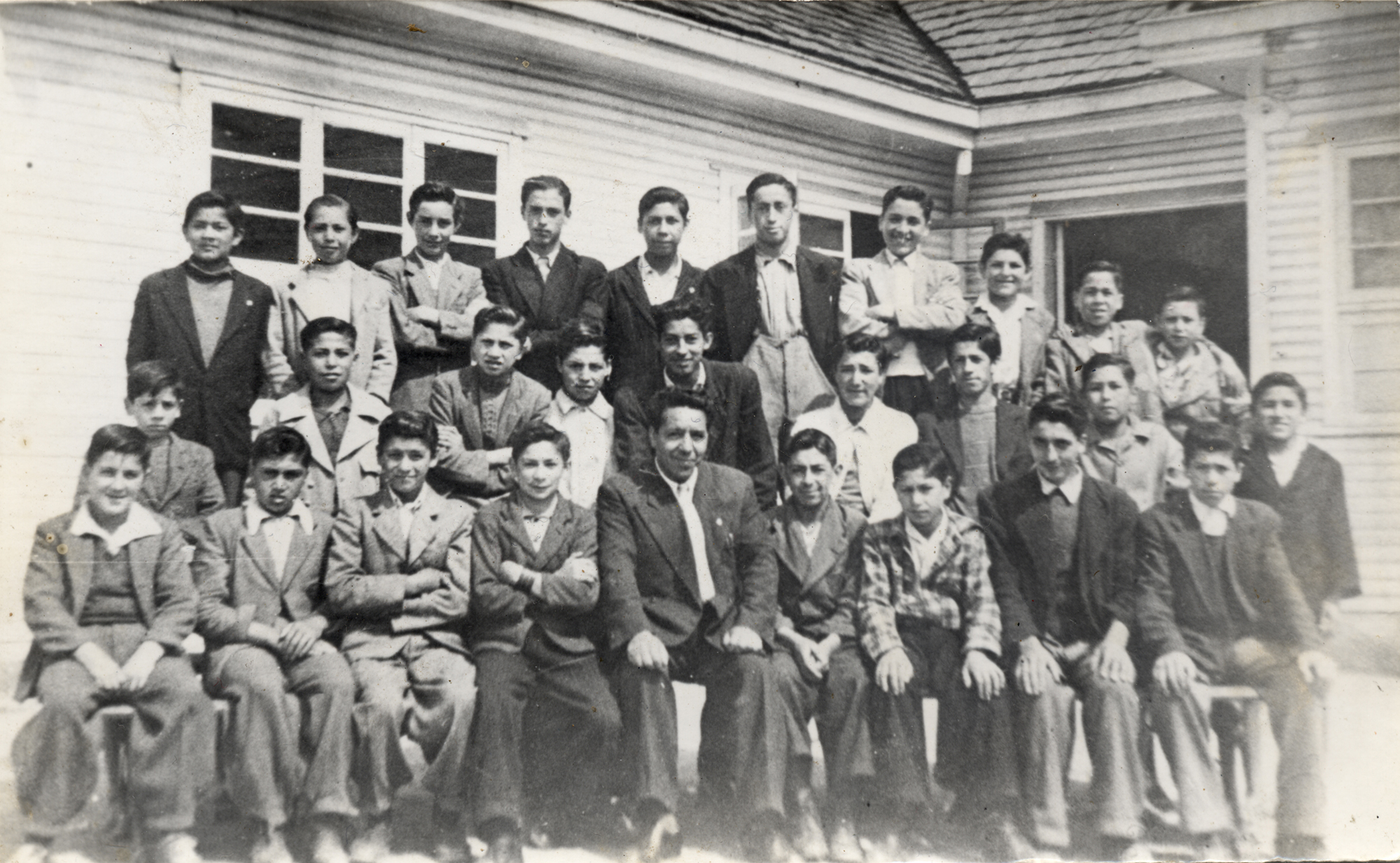 Alumnos de la Escuela N°12 de Hombres de Corral