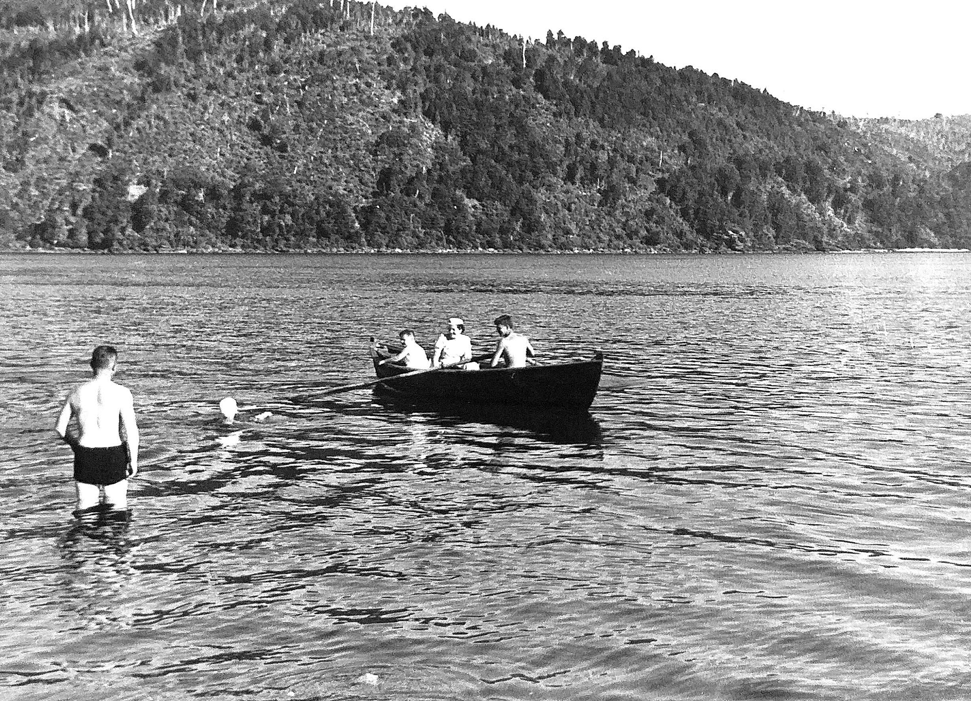 Bañistas en isla Mancera Bañistas en isla Mancera