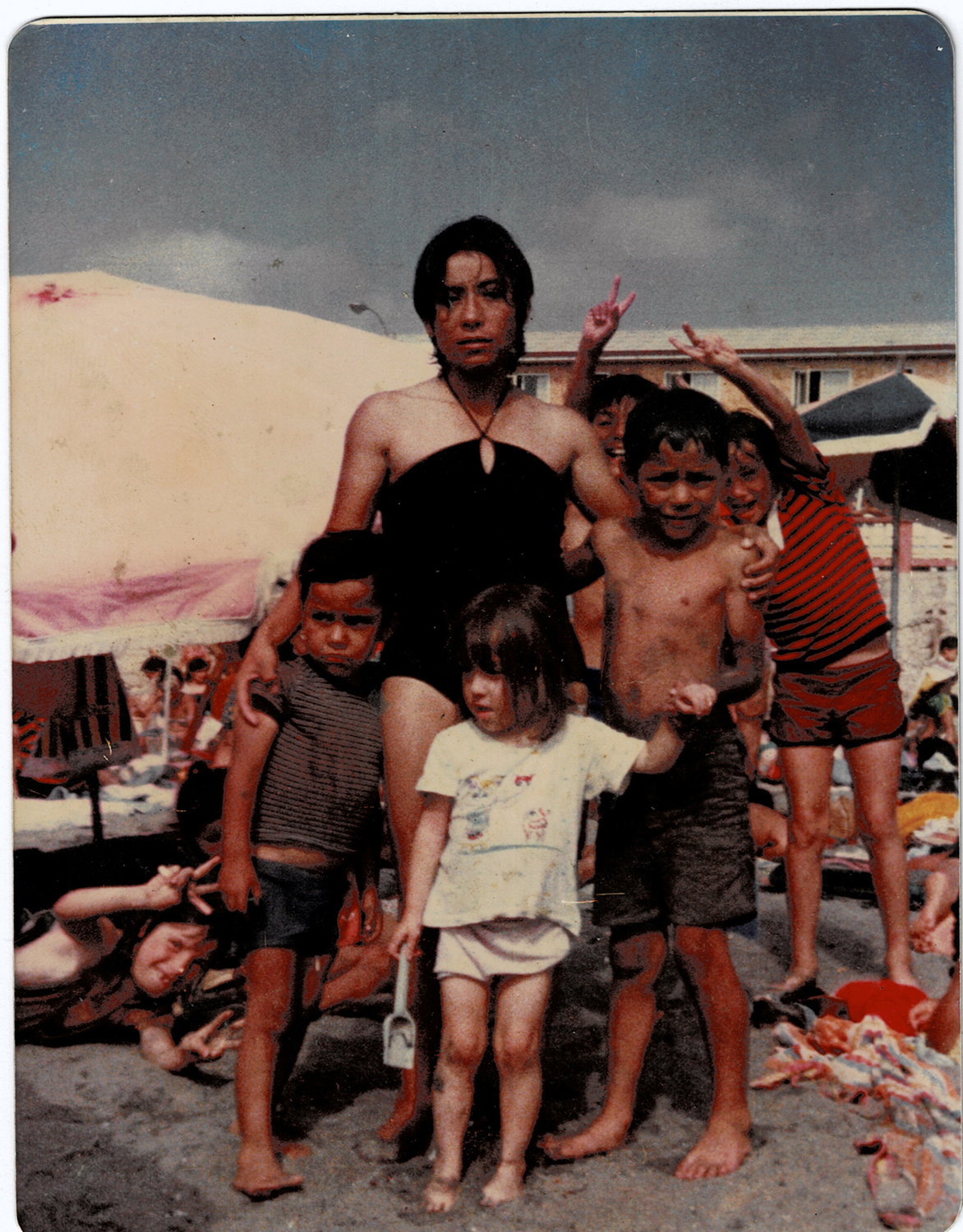 La familia en la Playa Chica La familia en la Playa Chica