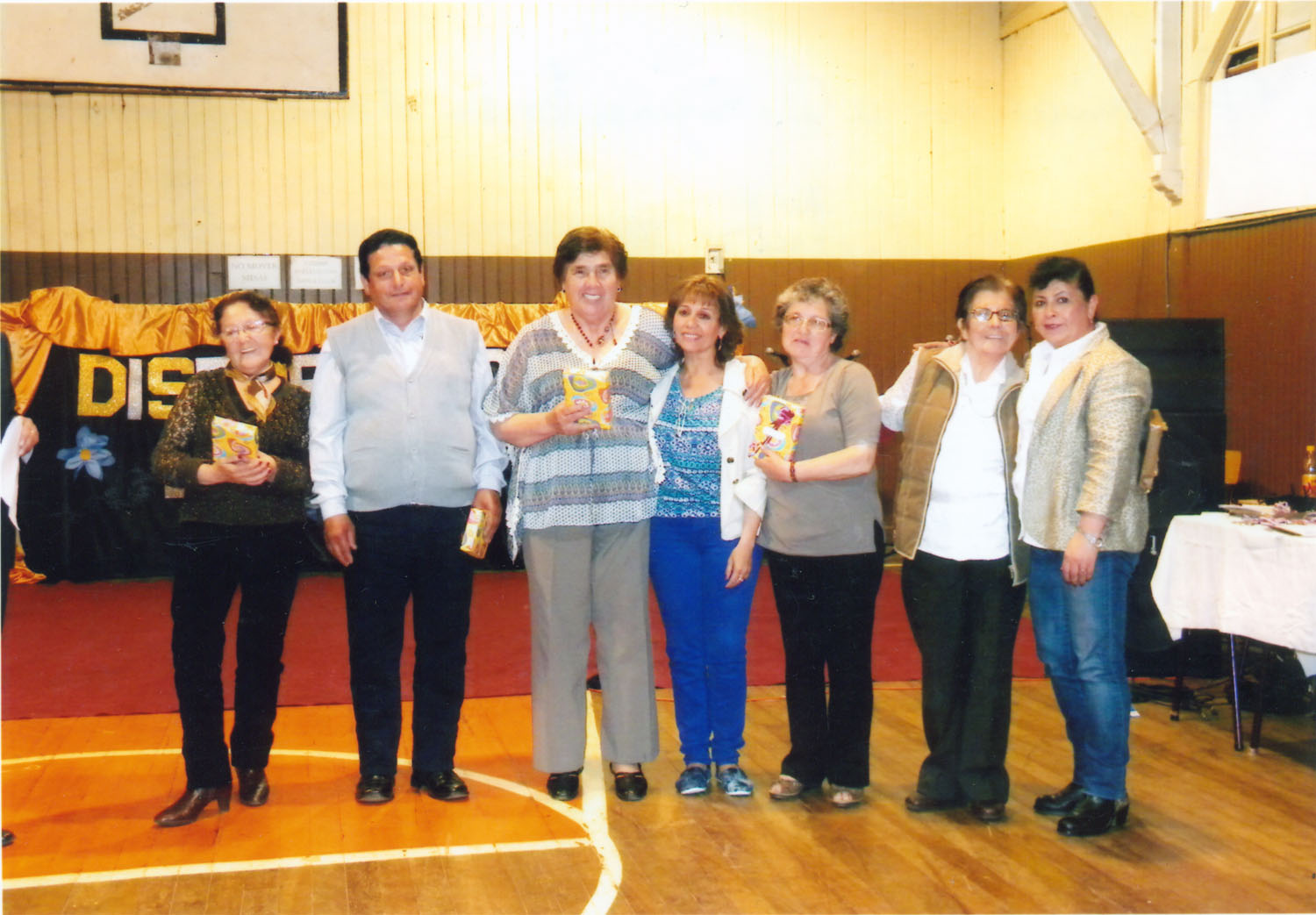 Premiación a dirigentes mes del adulto mayor Premiación a dirigentes mes del adulto mayor