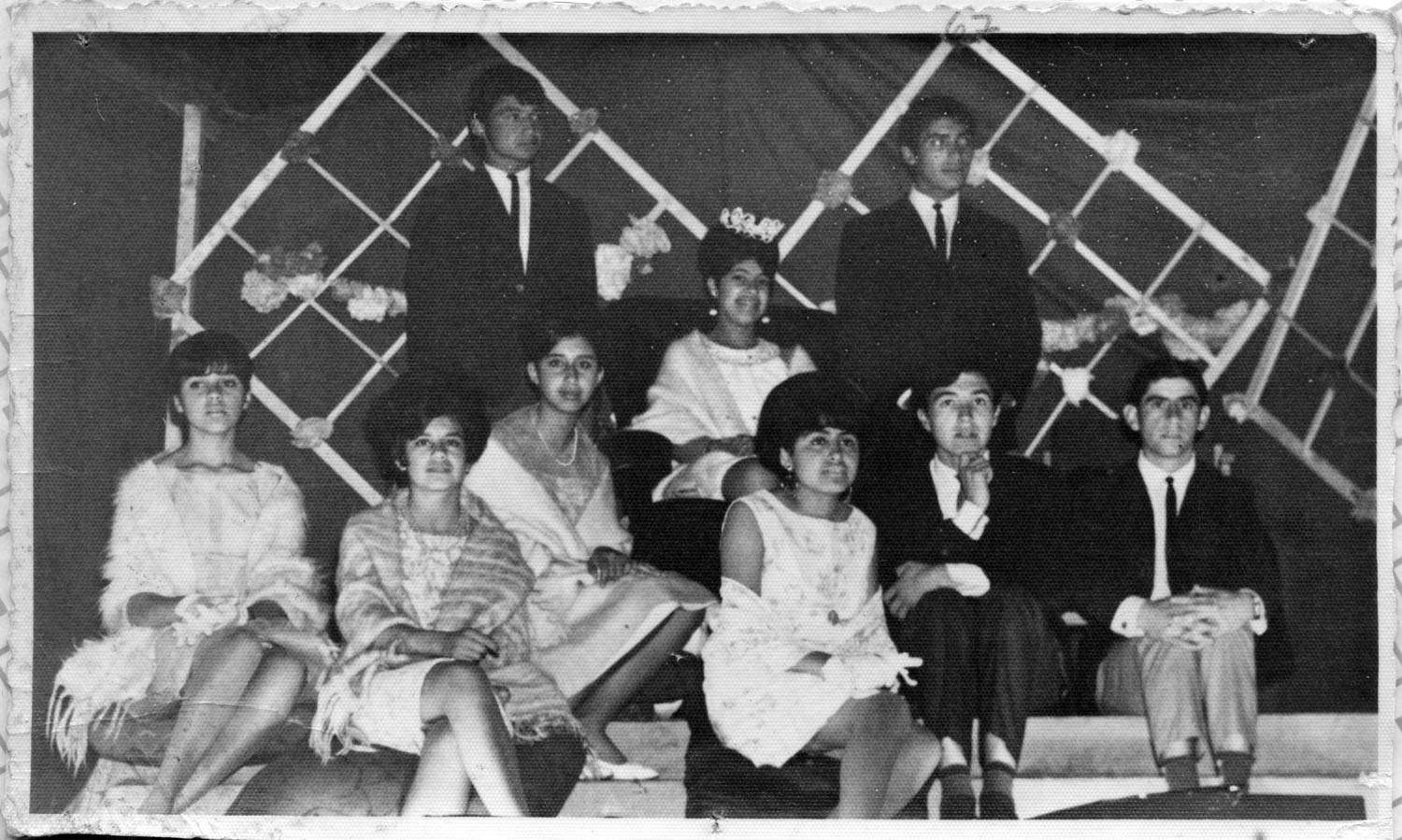 Fiesta aniversario del Liceo y su corte de honor Fiesta aniversario del Liceo y su corte de honor