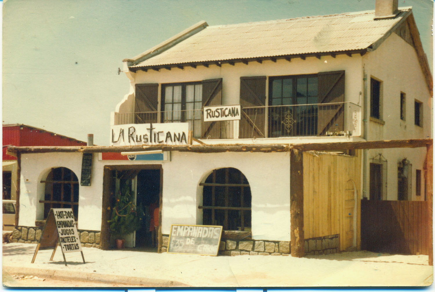 Restaurant y fábrica de pasteles La Rusticana Restaurant y fábrica de pasteles La Rusticana
