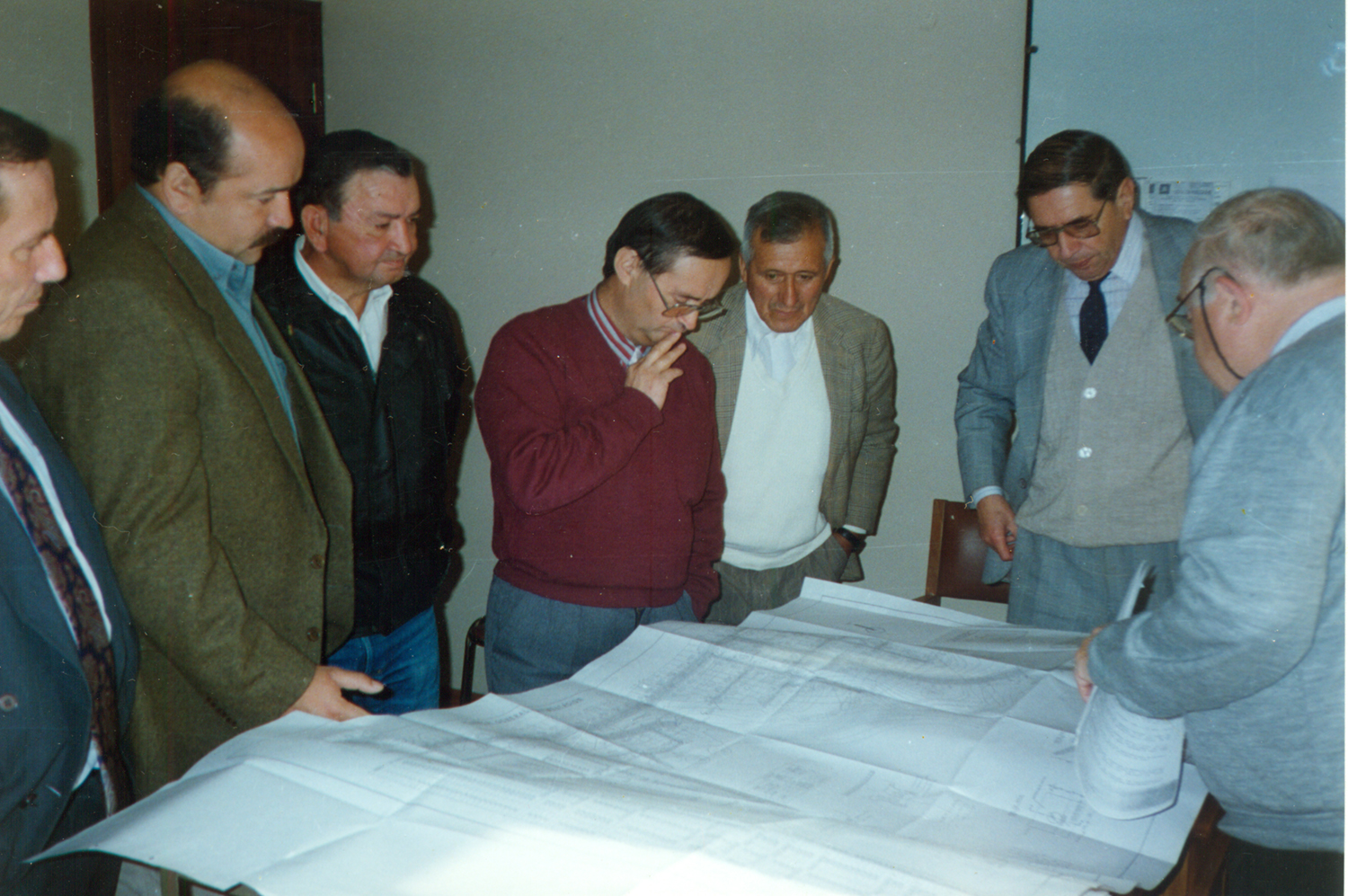 Firma convenio-mandato construcción población Firma convenio-mandato construcción población