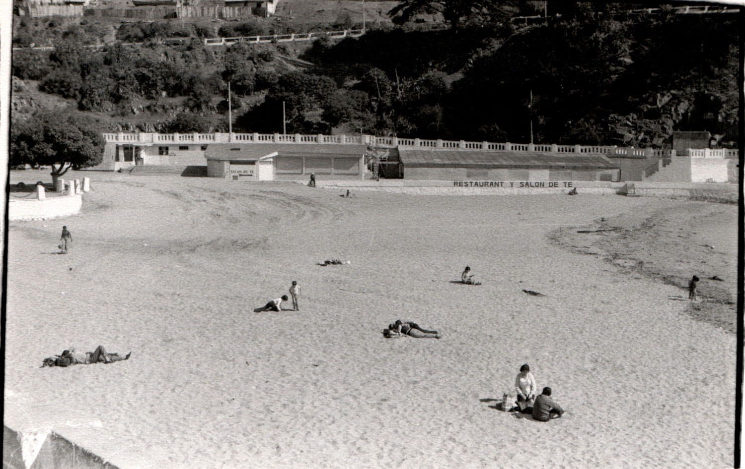 Playa Las Torpederas al fin del verano Playa Las Torpederas al fin del verano