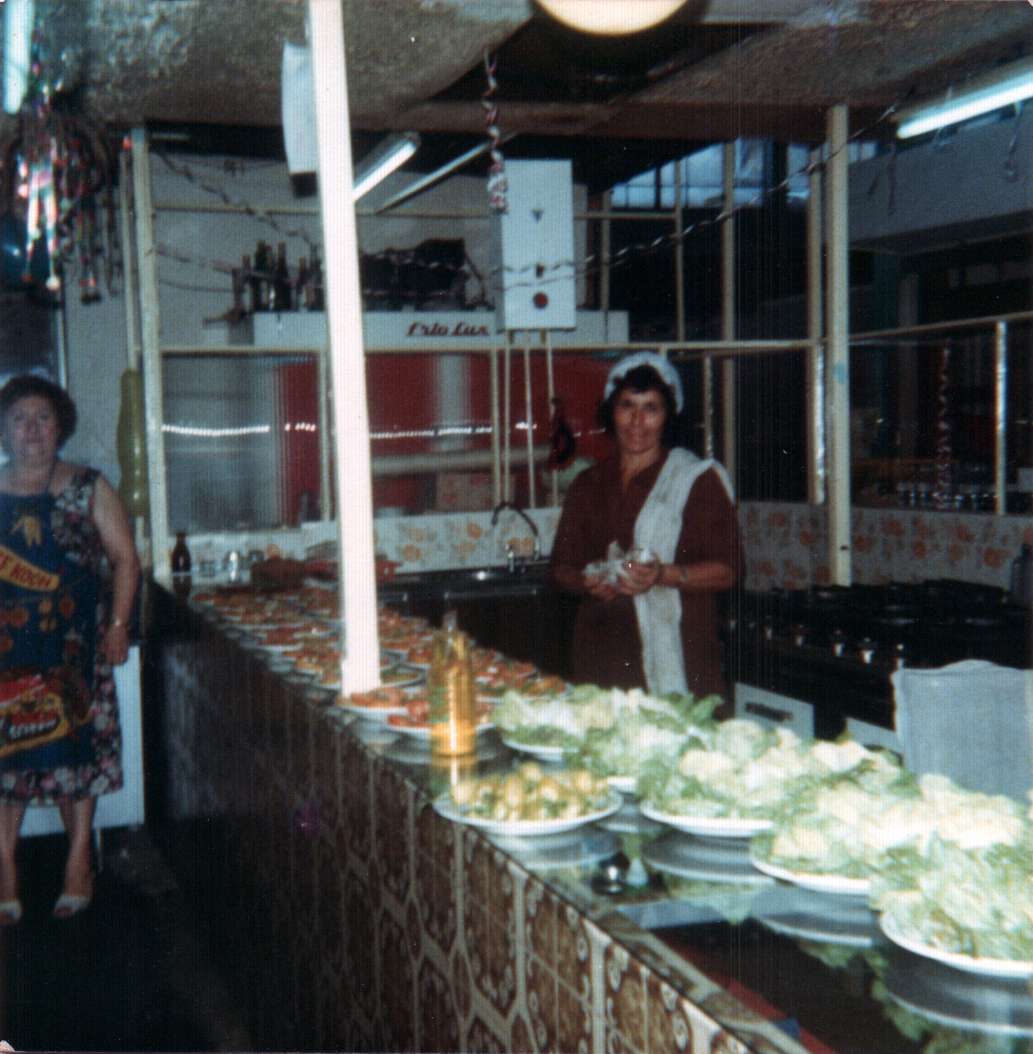 Hora de almuerzo en el mercado Hora de almuerzo en el mercado