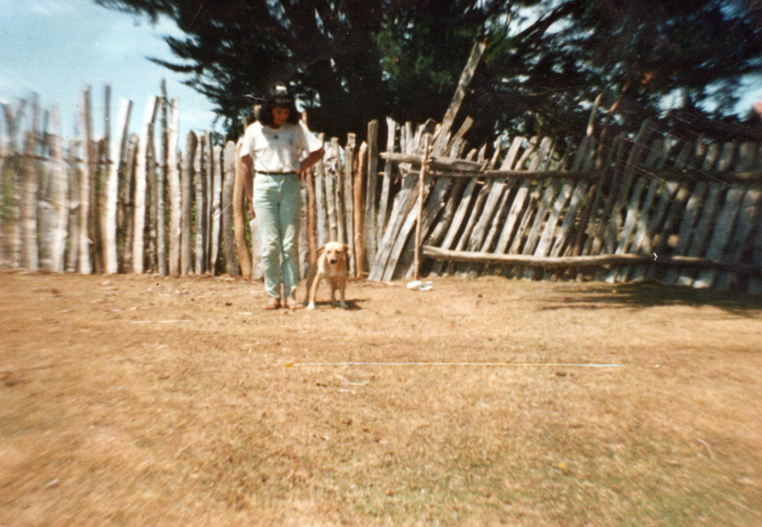 Pamela Huirimilla con su mascota Pamela Huirimilla con su mascota