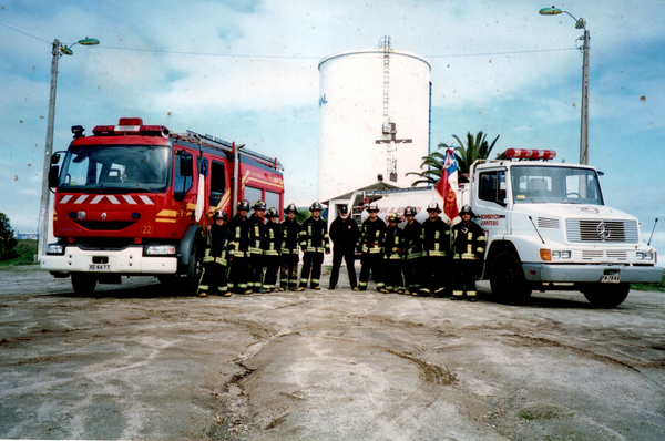 Carro nuevo de bomberos