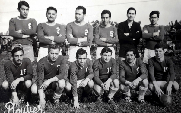 Equipo de futbol fábrica Rayonhil