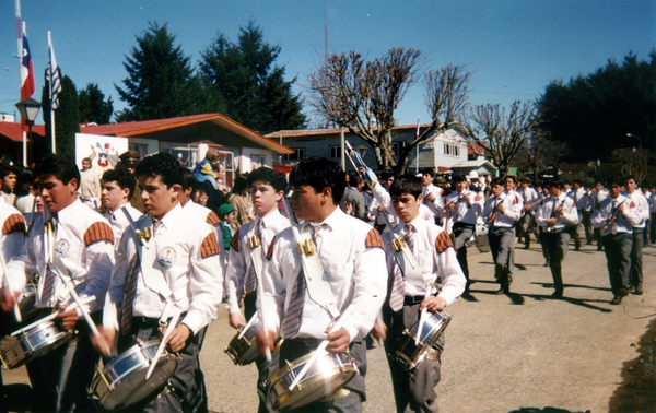Desfile fiestas patrias del liceo Antonio Varas