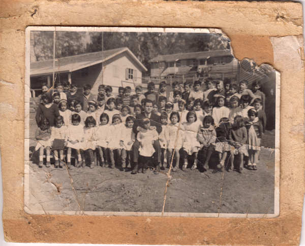 Alumnos escuela de Riñihue