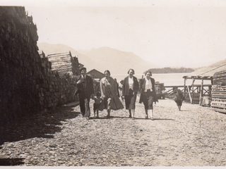 Turistas llegando al hotel