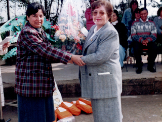 Despedida de parte de los profesores a Lilia Cárdenas Montenegro