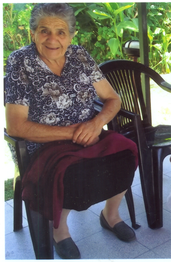 Ordeñadora en lechería Santa Rosa