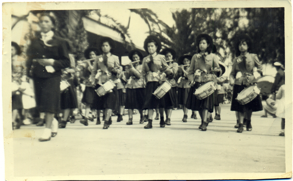 Desfile en la plaza