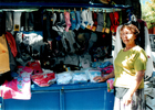 Eliana y su carrito azul