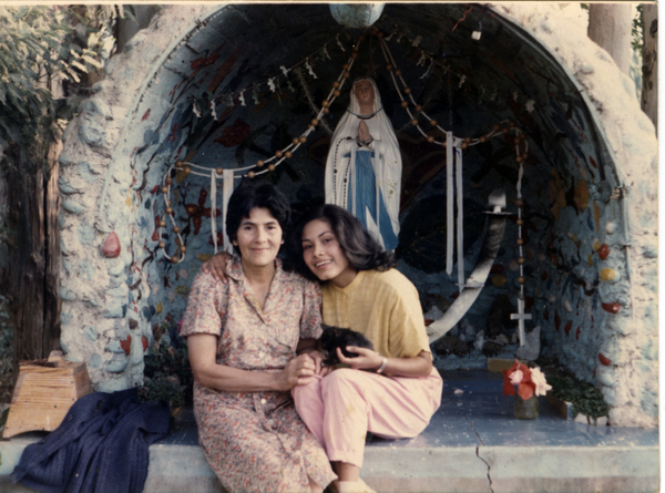 En la virgen con mamá