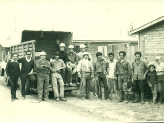 Equipo de trabajo de instalación de electricidad en Pedro Aguirre Cerda