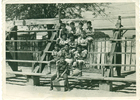 Jóvenes en Fortín ferroviario