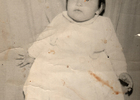 De pie a los 8 meses