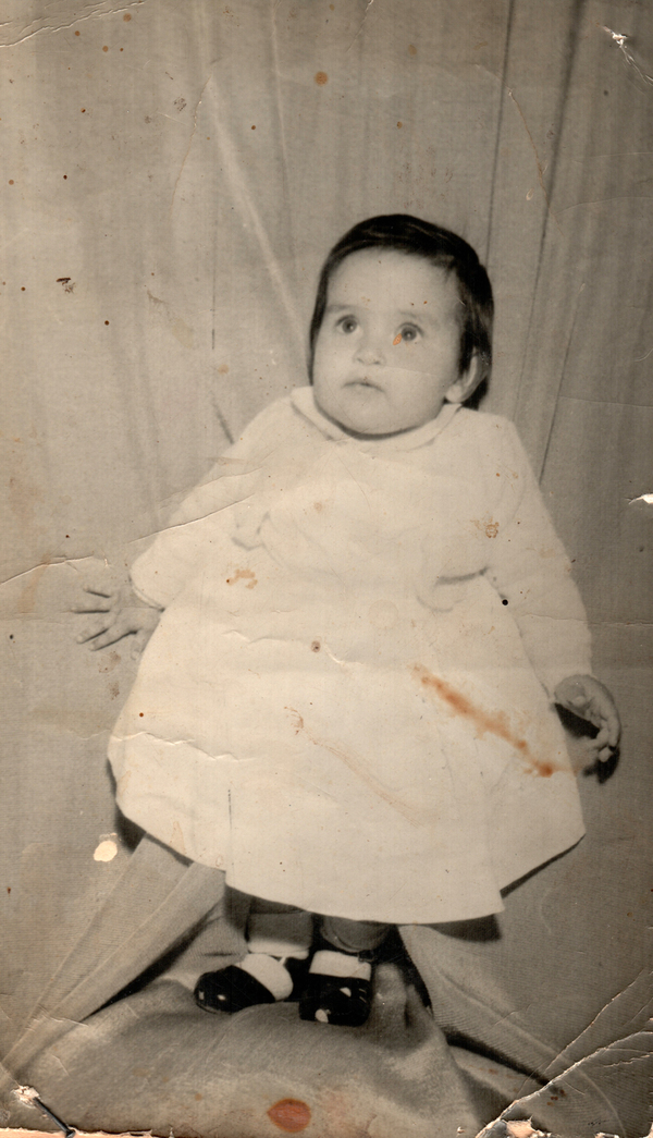 De pie a los 8 meses