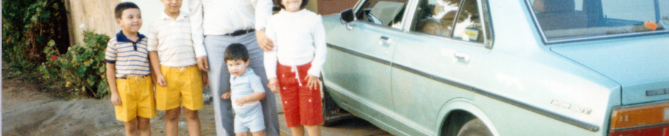 Mi padre con sus nietos