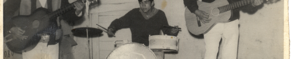 Ensayando en la casa de Pedro Suarez