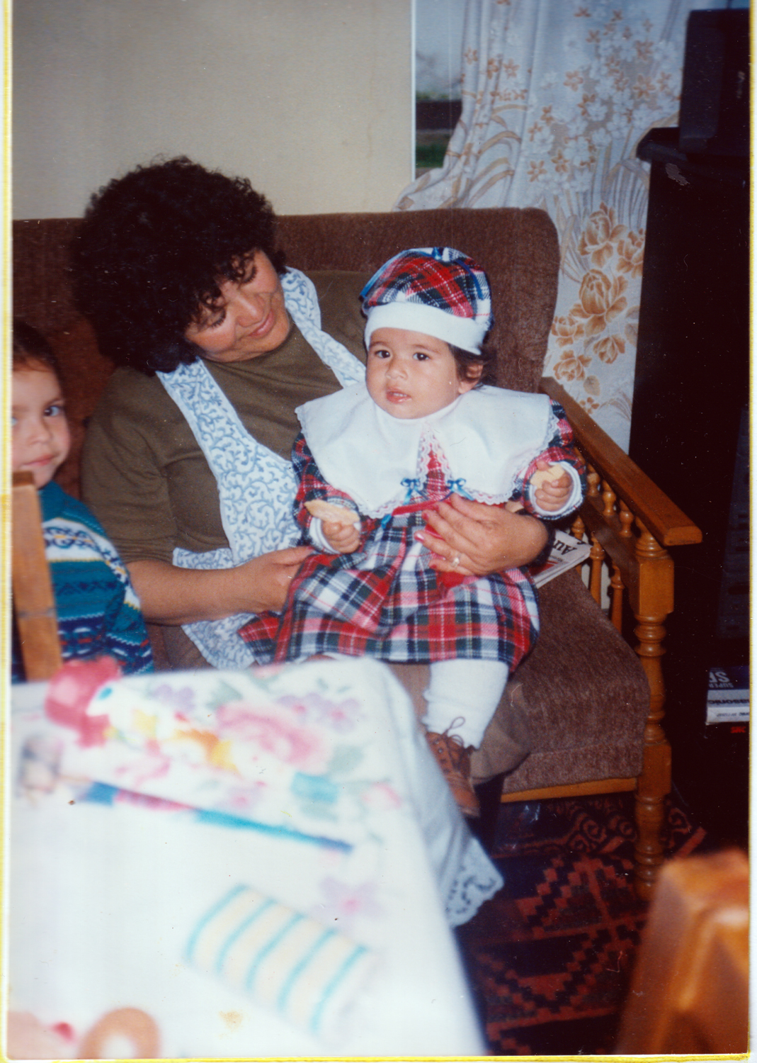 Jocelyn con su abuela Digna Martínez Jocelyn con su abuela Digna Martínez