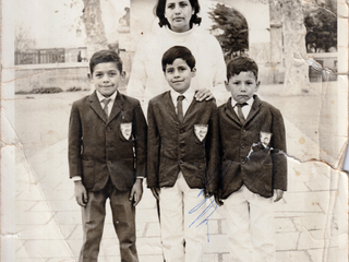 Niños y profesora