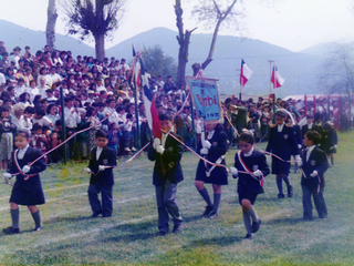 Desfile en cancha Minas Melón