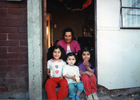 Mamá y sus tres pequeñas