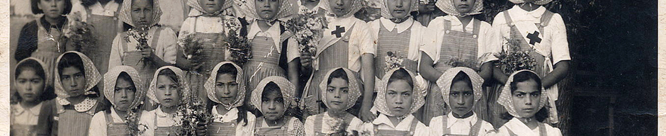 Niñas coro litúrgico Escuela Parroquial