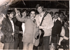 Víctor Hugo con Dean Reed