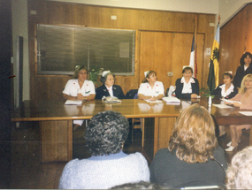 Firma de entrega de subvención de la municipalidad