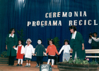 Ceremonia programa de reciclaje en jardín Gota de Leche