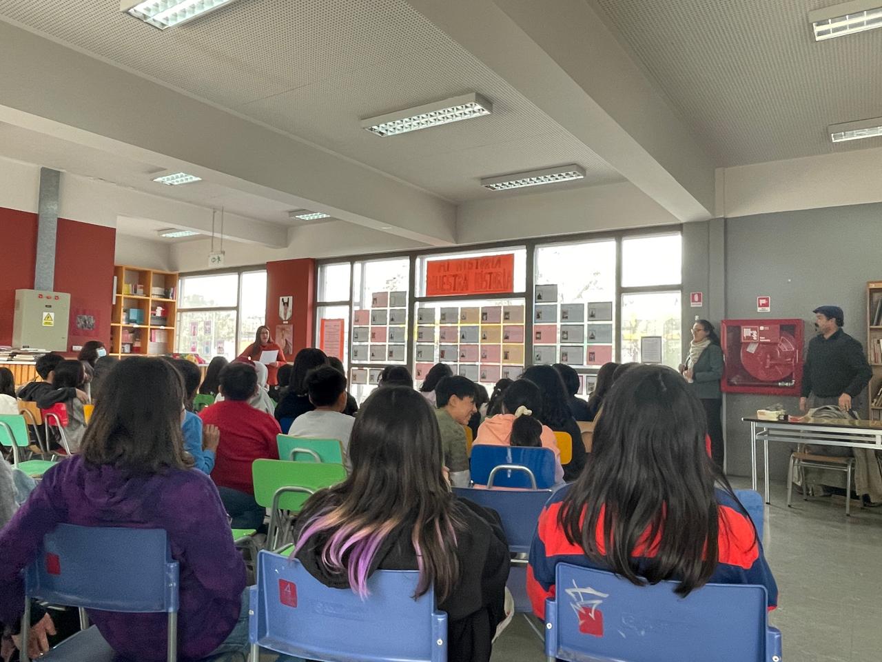 Actividades de extensión del proyecto durante el mes de julioTaller “Mi historia, nuestra historia” con estudiantes del Liceo Experimental Artístico Actividades de extensión del proyecto durante el mes de julioTaller “Mi historia, nuestra historia” con estudiantes del Liceo Experimental Artístico