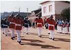 Desfile en calle Serrano