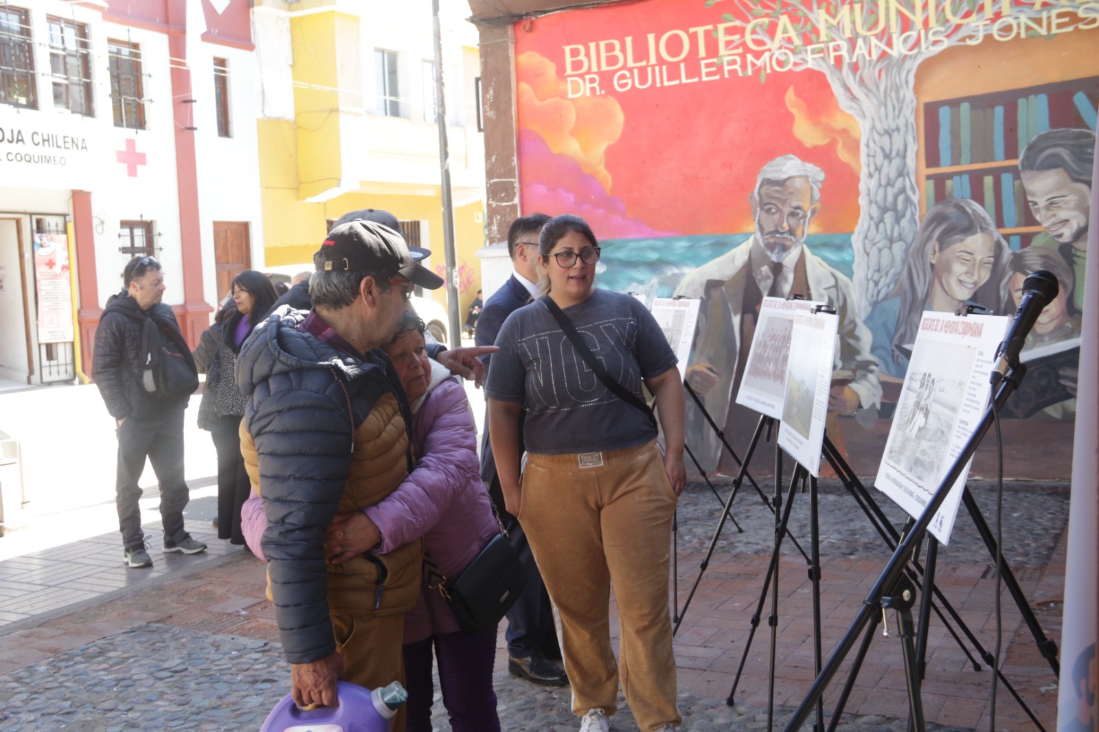 La Biblioteca Pública de Coquimbo y la comunidad local rescatan sus memorias y patrimonio La Biblioteca Pública de Coquimbo y la comunidad local rescatan sus memorias y patrimonio