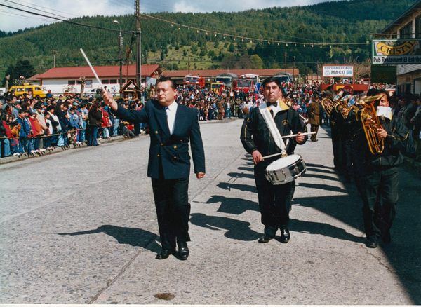 Multitudinario desfile