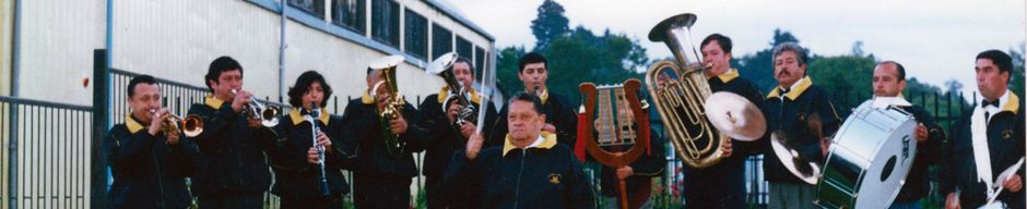 Tocata al costado del gimnasio