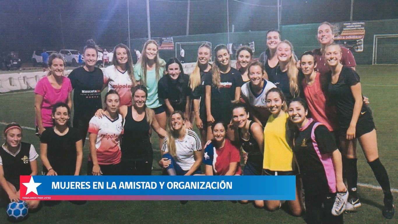Mujeres en la amistad y organización Mujeres en la amistad y organización