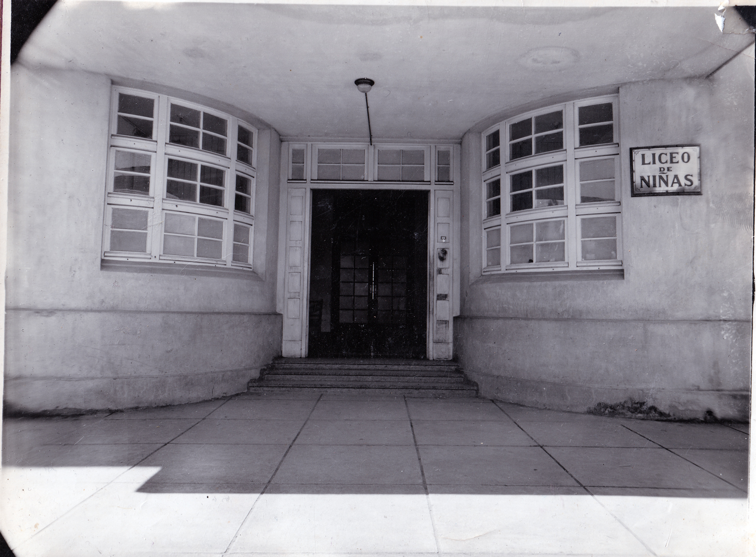 Frontis Liceo de niñas Frontis Liceo de niñas