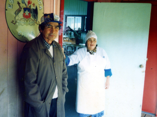 Manipuladora de alimentos y auxiliar de aseo