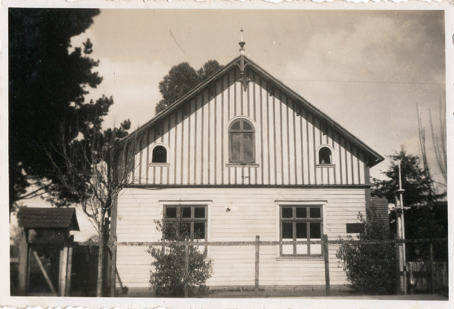 Escuela Normal de Valdivia Escuela Normal de Valdivia