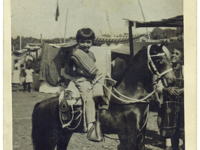 Montando un caballito