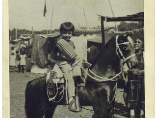 Montando un caballito