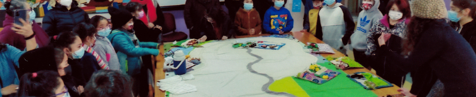 Mapa textil en la Escuela Angachilla