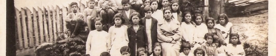Profesora normalista Ester Santibáñez